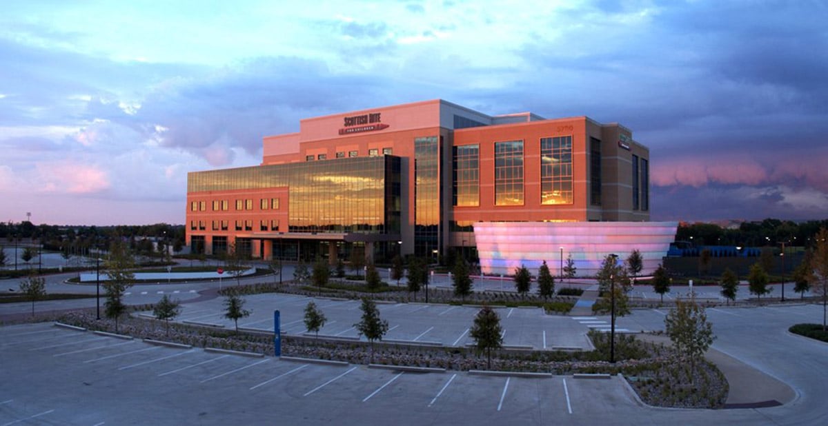 A large building with the word southern bay on it