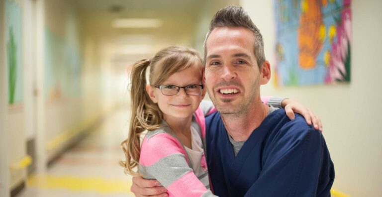 Texas Country Reporter: The Artistic Prosthetist Dwight Putnam
