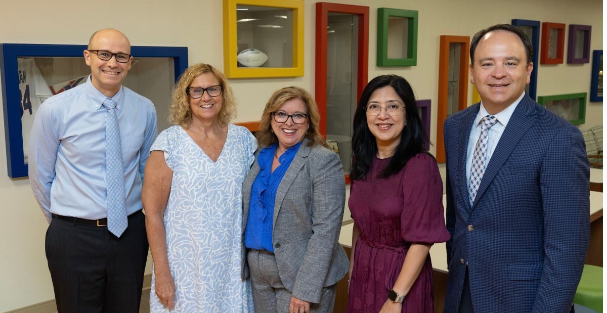 Group of doctors and physicians at Scottish Rite posing for a picture.